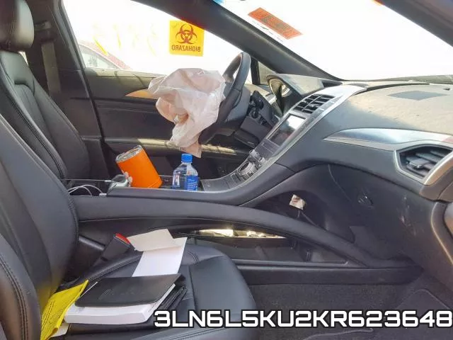 3LN6L5KU2KR623648_5.webp