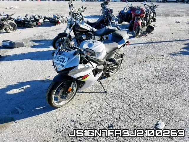 JS1GN7FA3J2100263_2.webp