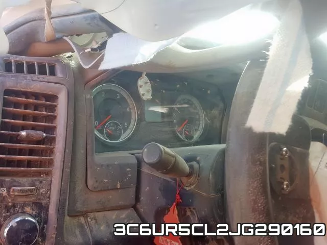 3C6UR5CL2JG290160_8.webp