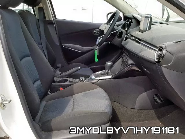3MYDLBYV7HY191181_5.webp