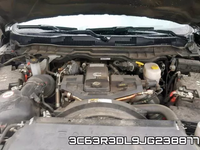 3C63R3DL9JG238877_7.webp