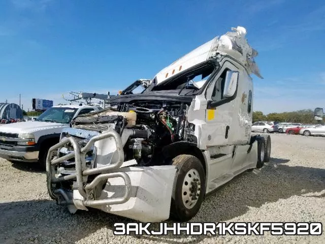 3AKJHHDR1KSKF5920_2.webp