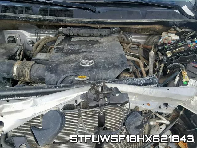 5TFUW5F18HX621843_7.webp