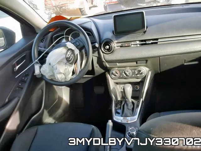 3MYDLBYV7JY330702_9.webp