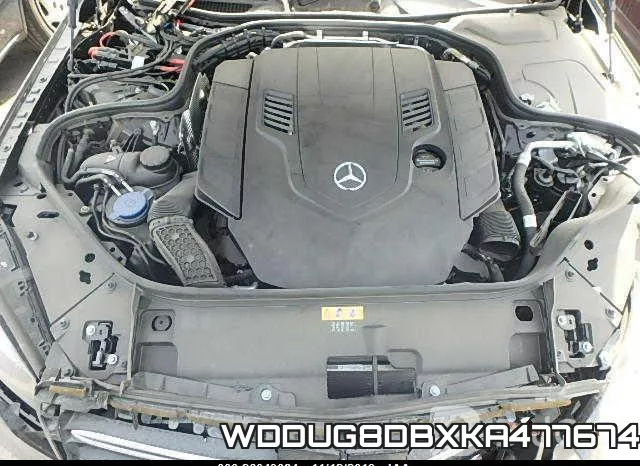 WDDUG8DBXKA477674_10.webp