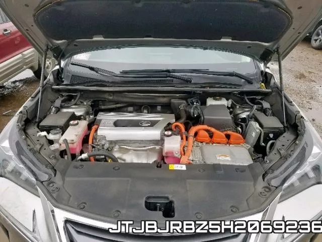 JTJBJRBZ5H2069236_7.webp