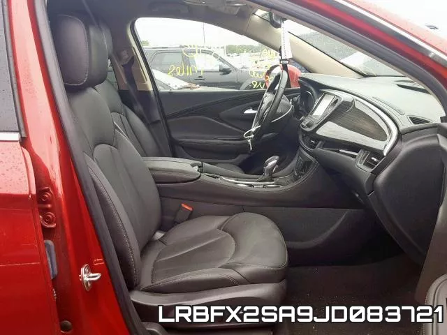 LRBFX2SA9JD083721_5.webp