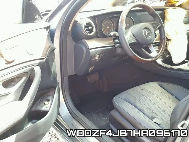 WDDZF4JB7HA096170_9.webp