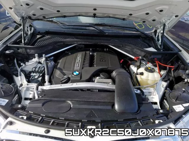 5UXKR2C50J0X07875_7.webp