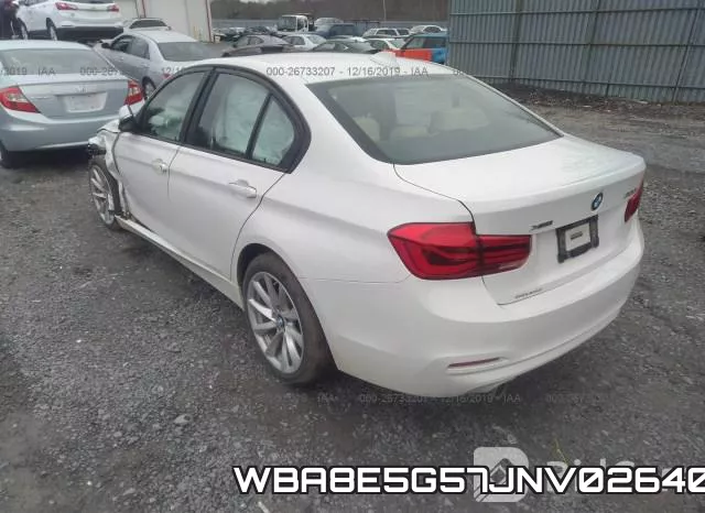 WBA8E5G57JNV02640_3.webp