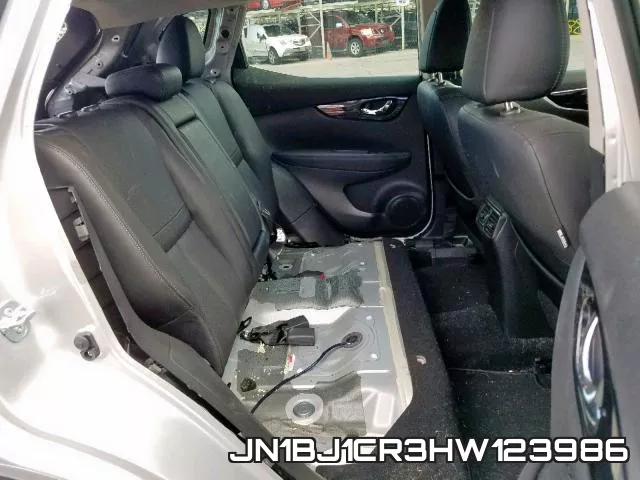 JN1BJ1CR3HW123986
