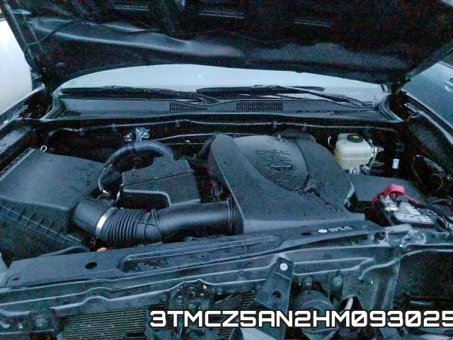 3TMCZ5AN2HM093025_7.webp