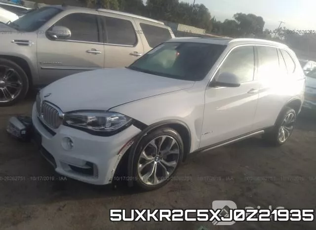 5UXKR2C5XJ0Z21935