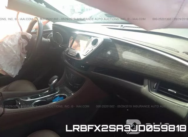 LRBFX2SA3JD059818_5.webp