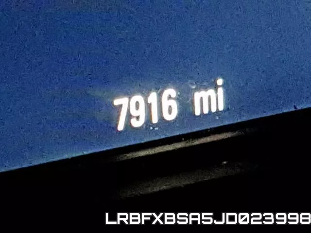 LRBFXBSA5JD023998_8.webp
