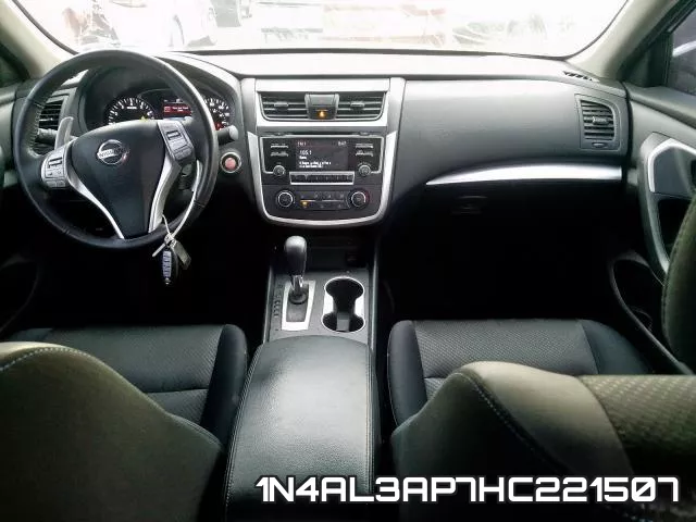 1N4AL3AP7HC221507_9.webp