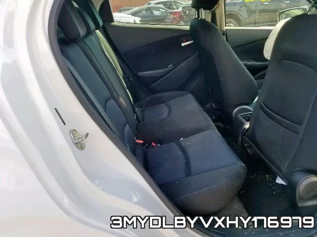3MYDLBYVXHY176979_6.webp