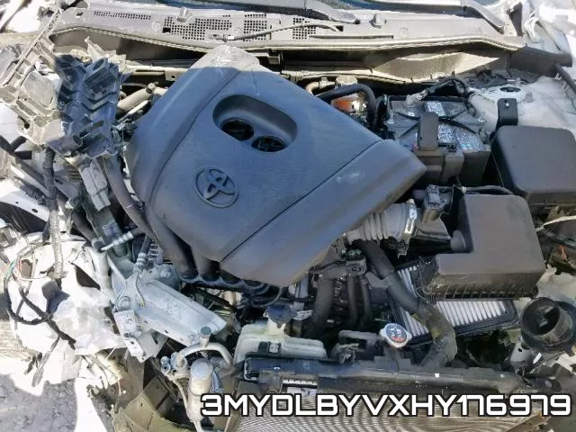 3MYDLBYVXHY176979_7.webp