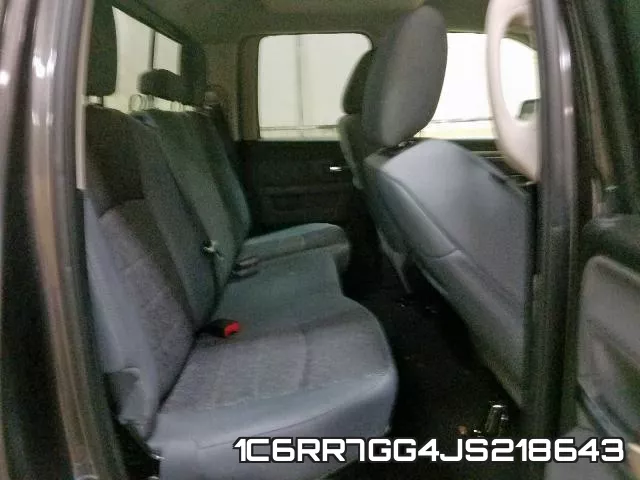 1C6RR7GG4JS218643_6.webp
