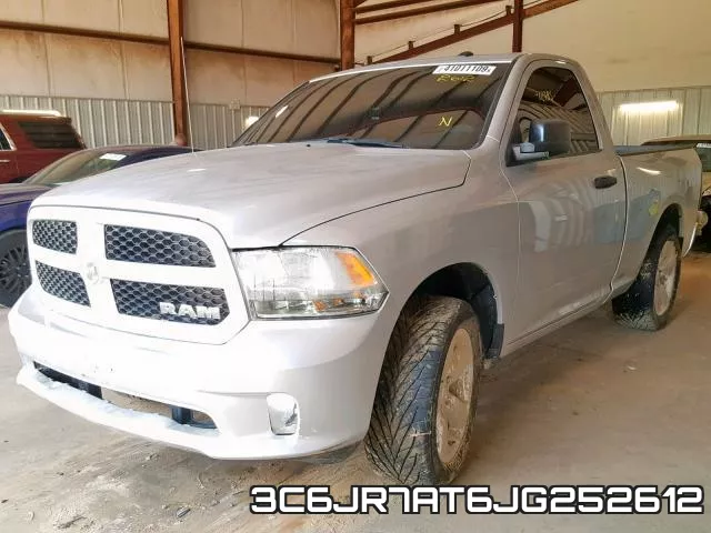3C6JR7AT6JG252612_2.webp