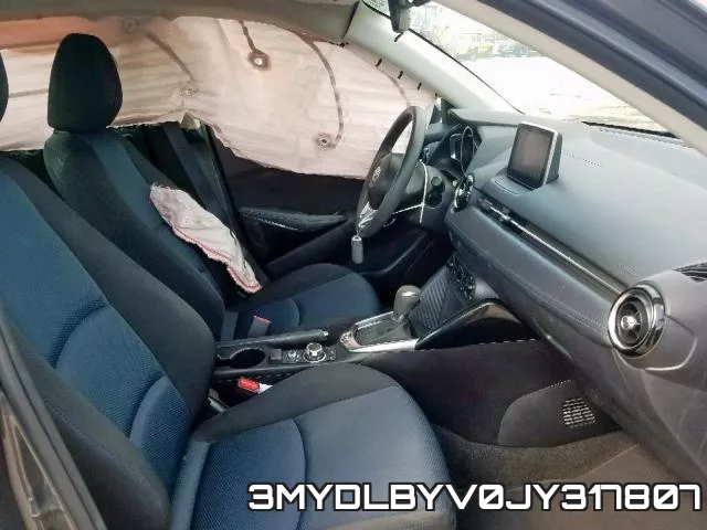 3MYDLBYV0JY317807_5.webp