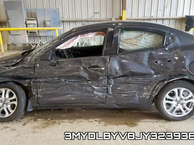 3MYDLBYV8JY323936