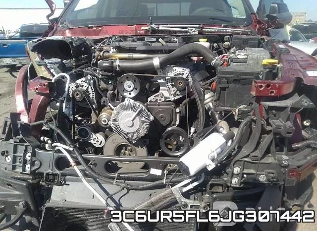 3C6UR5FL6JG307442_10.webp