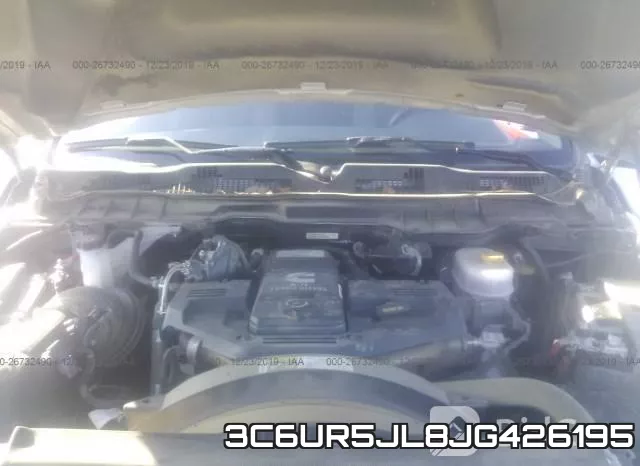 3C6UR5JL8JG426195_10.webp