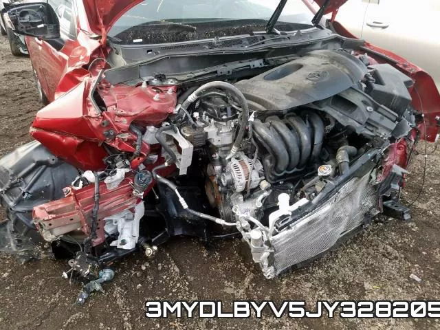 3MYDLBYV5JY328205_9.webp