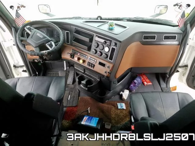 3AKJHHDR8LSLJ2507_9.webp