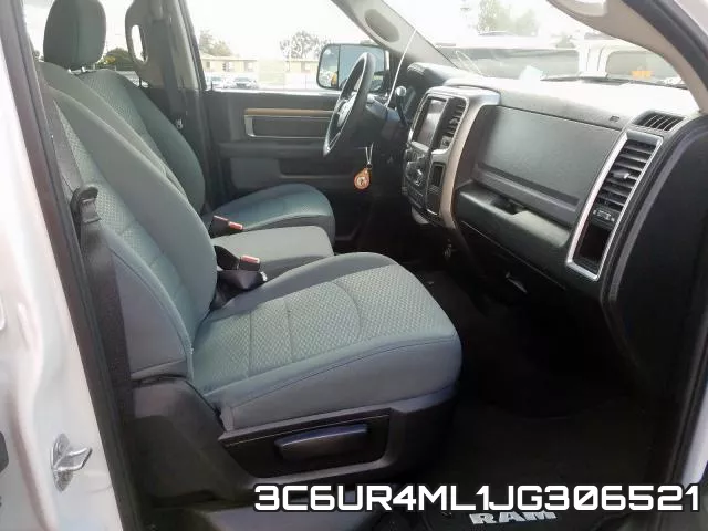 3C6UR4ML1JG306521_5.webp