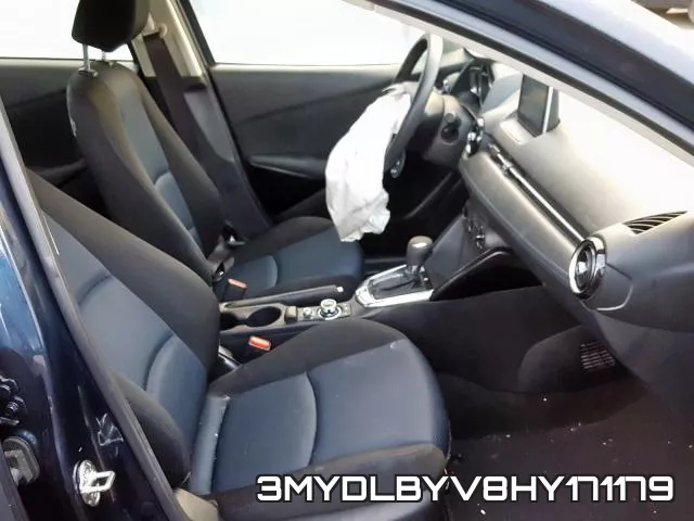 3MYDLBYV8HY171179_5.webp