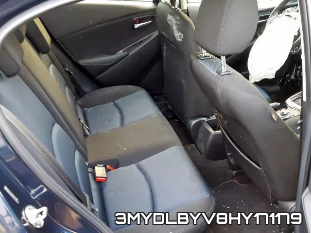 3MYDLBYV8HY171179_6.webp