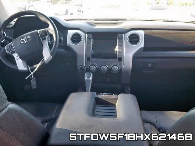 5TFDW5F18HX621468_9.webp