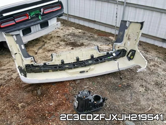 2C3CDZFJXJH219541