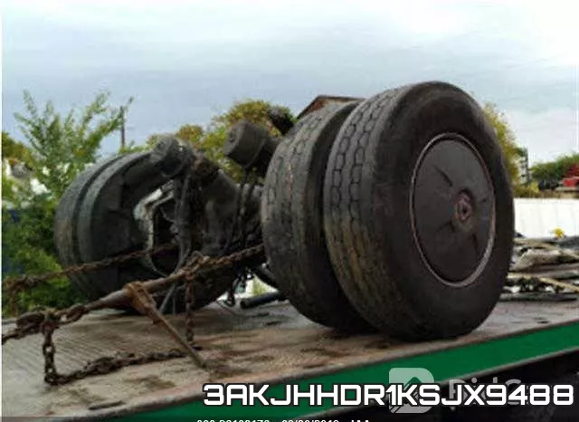 3AKJHHDR1KSJX9488_7.webp
