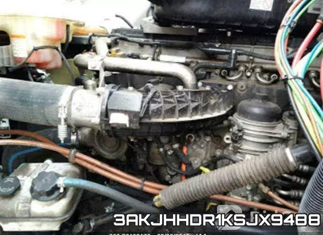 3AKJHHDR1KSJX9488_8.webp