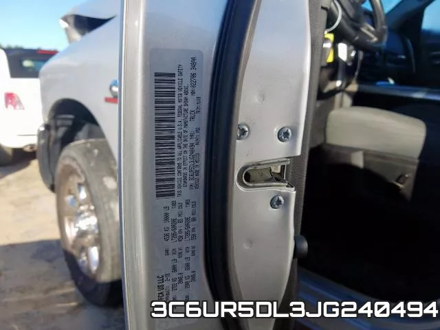 3C6UR5DL3JG240494_10.webp