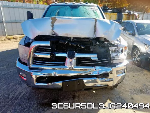 3C6UR5DL3JG240494_9.webp