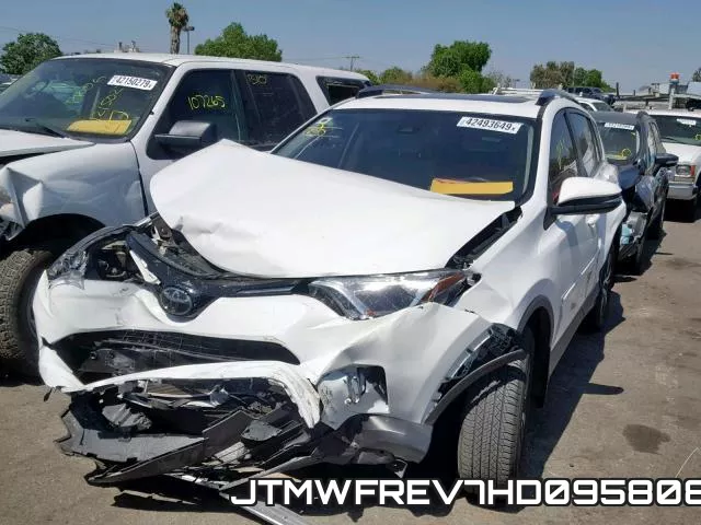 JTMWFREV7HD095808_2.webp