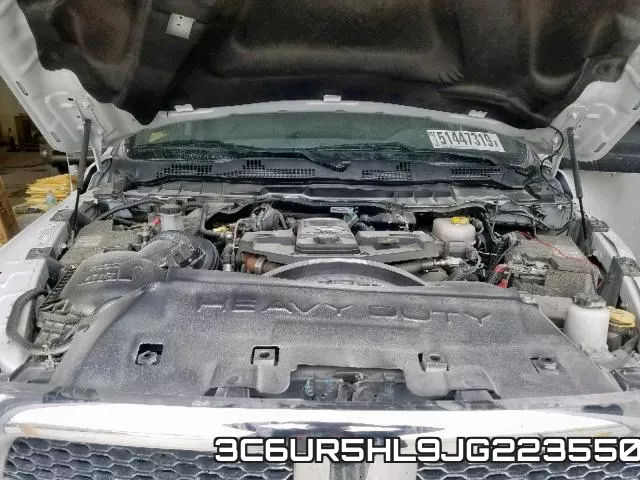 3C6UR5HL9JG223550
