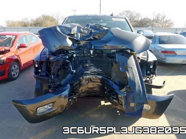 3C6UR5PL3JG382095_9.webp