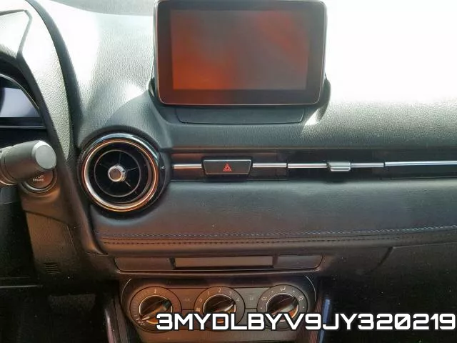 3MYDLBYV9JY320219_9.webp
