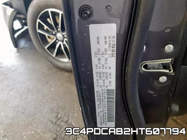 3C4PDCAB2HT607794_10.webp