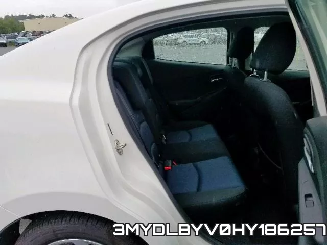 3MYDLBYV0HY186257_6.webp
