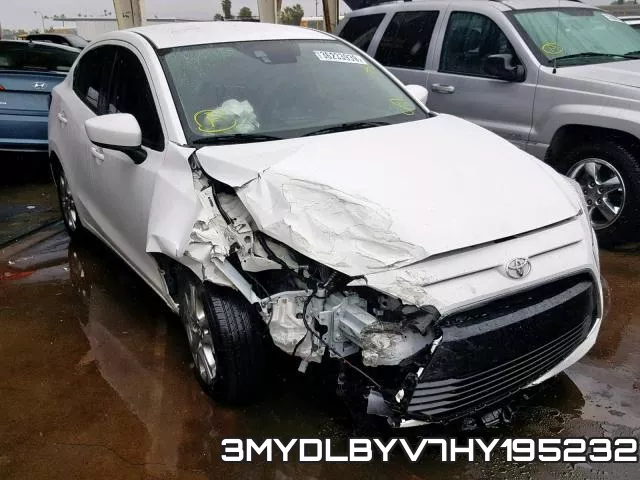 3MYDLBYV7HY195232_1.webp