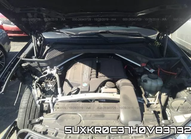 5UXKR0C37H0V83732_10.webp