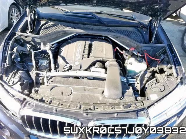 5UXKR0C57J0Y03832_7.webp