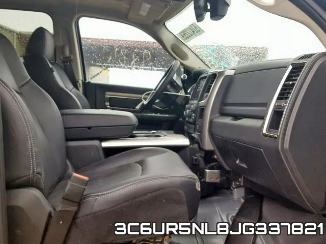 3C6UR5NL8JG337821_5.webp