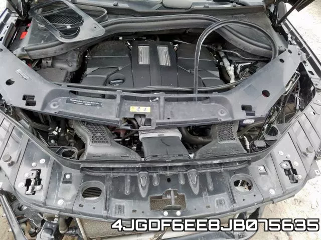4JGDF6EE8JB075635_7.webp